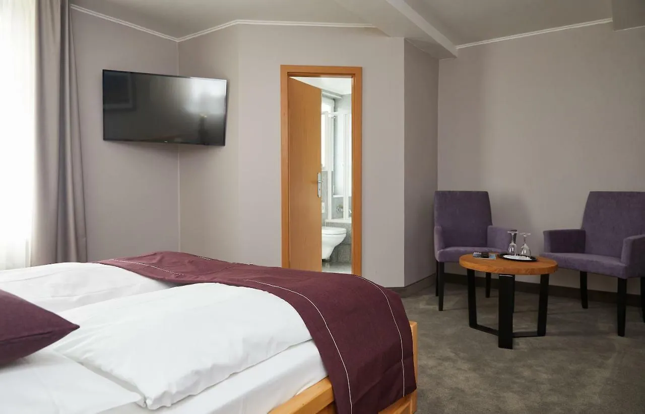 Hotel Hafentor Hamburg-Harburg 3*,